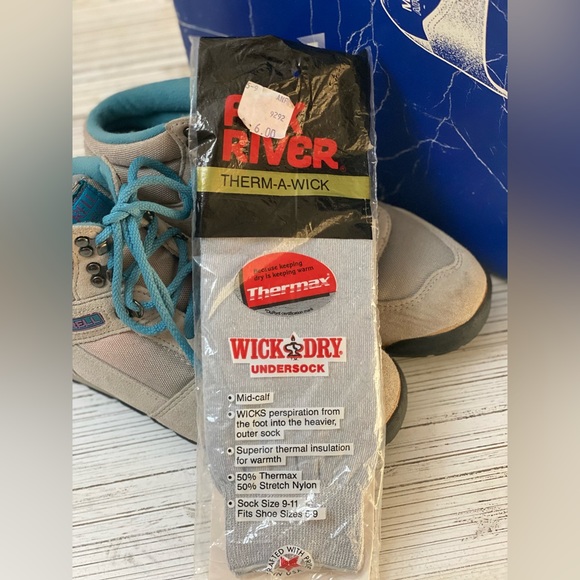 Vintage Merrell Hiking Boots Women's Size 9 - Picture 2 of 16